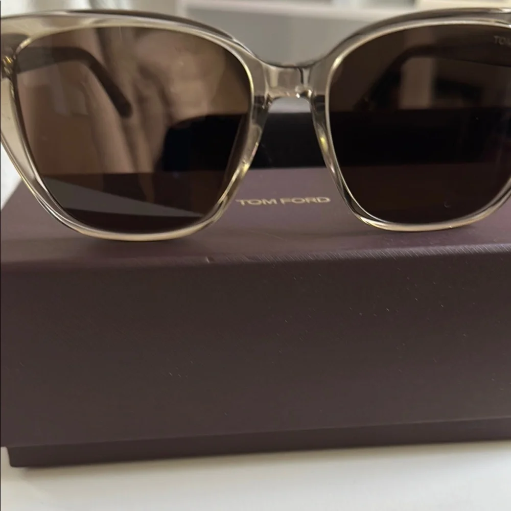 Tom Ford Women's Black and Brown Sunglasses